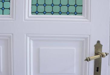 Top sanierte 2-Zimmer-Wohlfühl-Wohnung mit Parkblick im Böhmischen Dorf