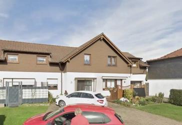 Von Privat: Großzügige 3-Zimmer-Wohnung (101 m²) mit Einbauküche, Stellplatz in ME-Obschwarzbach