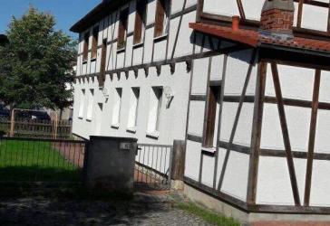 Dorfidylle trifft zentrale Lage- 3-Raumwohnung mit EBK in Alperstedt