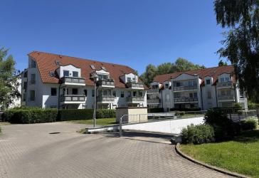 Komfort- 3-Raumwohnung mit Balkon und Tiefgaragen- Stellplatz im Hansapark