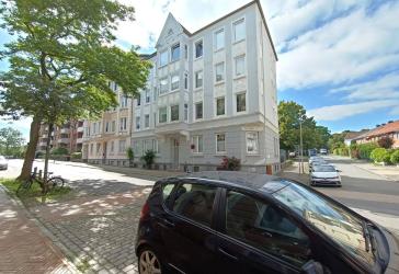 Ansprechende 2-Zimmer-Altbauwohnung auf dem Friesischen Berg mit attraktiver Rendite