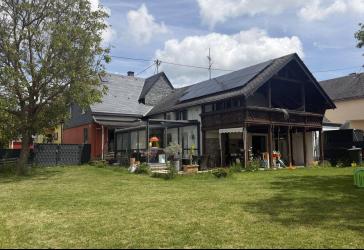 Provisionsfrei: Modernisiertes Einfamilienhaus mit PV, Smart Home und großem Garten