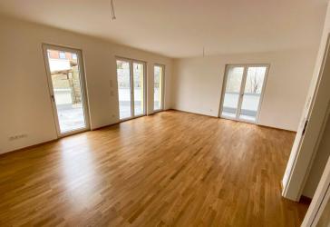 Helle 3-Zimmer Wohnung mit großer Terrasse