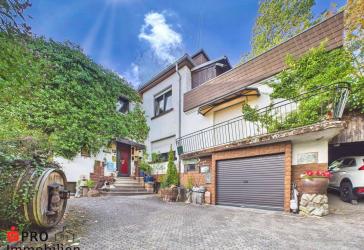 Mehrfamilienhaus mit Entwicklungspotenzial in Schiffweiler