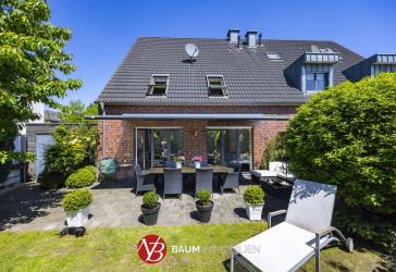 Zentral und stilvoll wohnen in Meerbusch-Osterath - individuelle Doppelhaushälfte mit Stil
