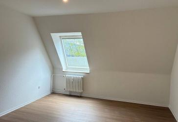 Renovierte Dachgeschosswohnung in Dietrichsdorf