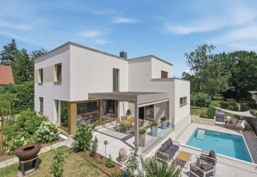 Licht. Raum. Lebensqualität. - Hochwertiges Einfamilienhaus mit Pool, Kamin und Premium-Ausstattung