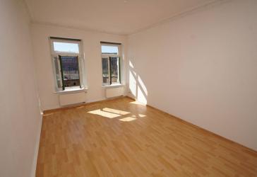 Preisattraktiv & vermietet: 3-Zimmer-Erdgeschosswohnung mit Balkon in guter Lage von Leipzig