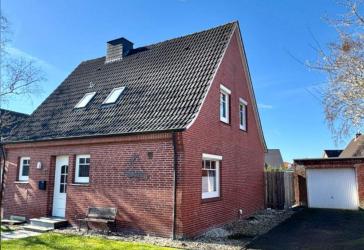 Umfassend renoviertes Einfamilienhaus mit Garage in ruhiger Siedlungslage