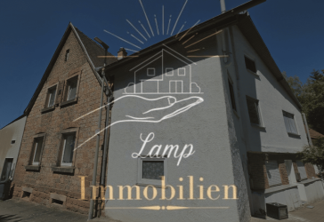 Kapitalanlage mit zwei Häusern und fünf Wohneinheiten