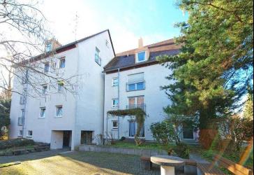 Großzügige 4-Zimmer-Dachgeschosswohnung mit Balkon - frisch renoviert und ganz für sich