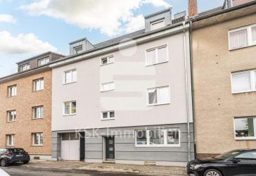 Attraktives Renditeobjekt in Köln-Dellbrück: Mehrfamilienhaus in top energetischem Zustand.
