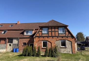 historische und sonnige Doppelhaushälfte in Schönhof (ggf. mit Denkmal-AfA)