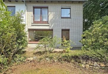 Reihenendhaus mit Garage