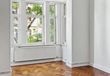 Großzügige 5-Zimmer-Altbauwohnung mit Balkon und viel Platz