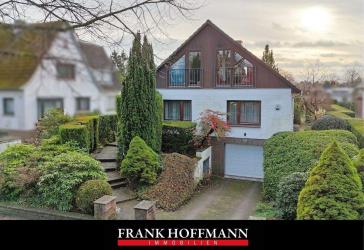 Großzügiges Einfamilienhaus mit Vollkeller und sonnigem Grundstück in Wedel