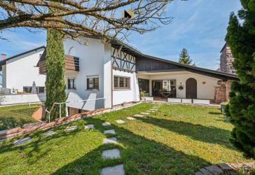 Vorschaubild Mehrfamilienhaus