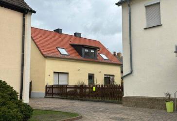 renovierte, gut belichtete 3 Zi-Wohnung