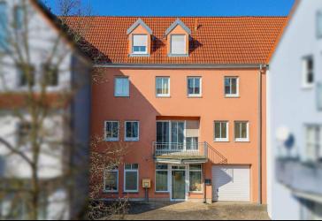 - Kapitalanleger aufgepasst! Einfamilienhaus inkl. kleine Gewerbeeinheit in Himmelstadt zvk.-