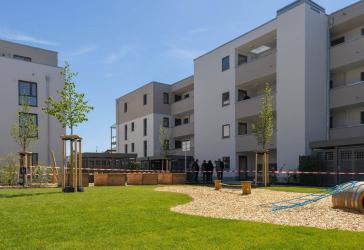 NUR MIT WBS STUFE 1: Schöne 5-Zimmer-Neubauwohnung in Heßdorf