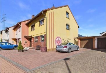 Vorschaubild Reihenendhaus