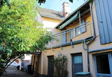 Freistehendes, großzügiges Einfamilienhaus in ruhiger Ortslage von Taunusstein-Neuhof