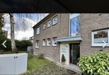 Großzügige 3-Zimmerwohnung mit Balkon im 1. Obergeschoss links in kleinem 4-Familienhaus saniert 2022!