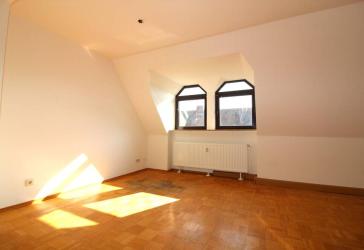 Charmante 2-Zimmer-Wohnung mit optionalem Stellplatz in Neustadt an der Weinstraße