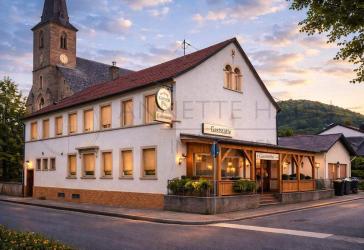 Bastler aufgepasst! - Gaststätte mit zwei Wohnungen und Nebengebäuden in 55627 Merxheim