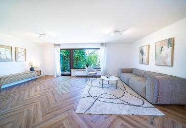Einfamilienhaus saniert und sofort bezugsfertig.