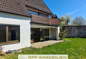 Großzügiges Familienhaus mit vielseitigen Möglichkeiten in ruhiger Lage von Lohhof