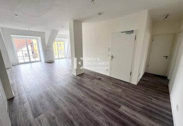 Exklusive 3-Zimmer-Wohnung mit Dachterrasse im Herzen von Kitzingen
