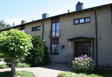 PROV.-FREI,VON PRIVAT!Außergewöhnlich gepflegtes Reihenhaus,schöne Sonnenterrasse,Garten,Garage
