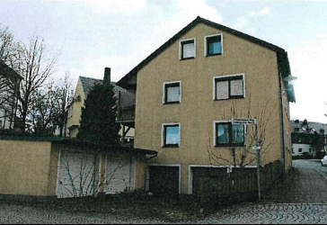 Zweifamilienhaus und Doppelgarage - auch als Kapitalanlage für Ihre sichere Zukunft!