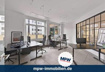 Historische Remise mit vielseitigem Gewerbeensemble und Lagerflächen in Köpenick