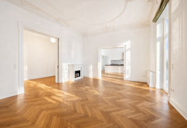Eine Wohnung wie keine andere - Großzügiges Altbaujuwel mit einzigartigem Charakter
