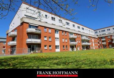 Vermietete Wohnung über 2 Ebenen mit Kamin, Aufzug und Tiefgarage in Kaltenkirchen