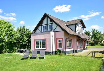Freistehendes Ferienhaus am Rande des Golfplatzes in Cochem (3943)