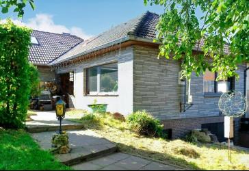Familienfreundlicher Bungalow in ruhiger Feldrandlage
