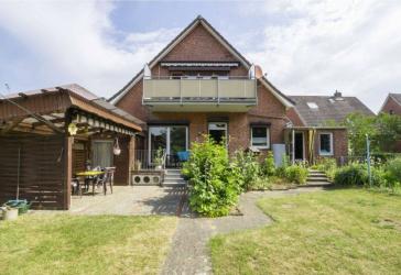 Mehrfamilienhaus in Itzehoe kaufen - 3 Wohnungen + Gewerbe, voll vermietet