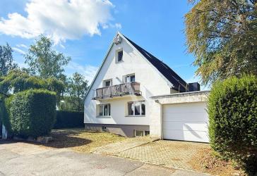 Großzügig, hochwertig und edel mit maximaler Nähe zur Natur in Waldrandlage, mitten in Aachen-Brand!