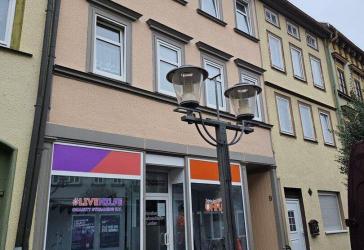 Wohn und Geschäftshaus grundlegend saniert