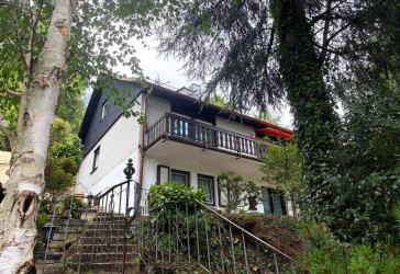 Selbstnutzung oder Kapitalanlage - Mehrgenerationenhaus in zentrumsnaher Lage von Wiehl!