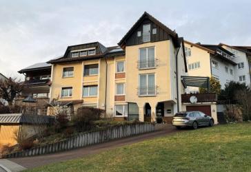 Attraktive Doppelhaushälfte in sonniger Süd-Ost-Lage nebst Garage