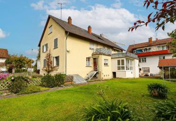 5-Familienhaus mit Weitblick & Entwicklungsgrundstück - vielseitige Bebauungsmöglichkeiten mit Zukunftspotenzial