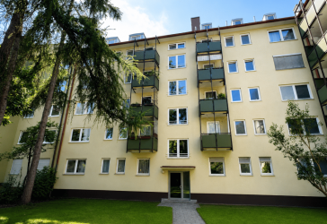 **Stadtwohnung mit Charme und Flair** Komfortable 4 Zi.-Whg. mit TG in München/Neuhausen