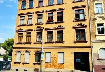 Anleger/ Investoren !! teilsaniertes Mehrfamilienhaus in Weißenfels
