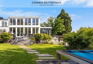 See- & Bergblick. Modern, hell und sofort bezugsbereit. Traumhafte Residenz zum Wohlfühlen.