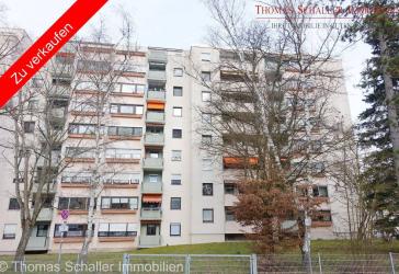 BEZUGSFREI ! 4 Zimmer-Wohnung 92 m² mit Balkon, EBK und Tiefgarage, Aufzug in Zirndorf, Weiherhof
