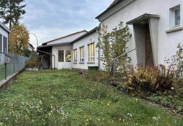 Gewerbe- und Wohnensemble mit vielseitigem Nutzungspotenzial in Arnshausen